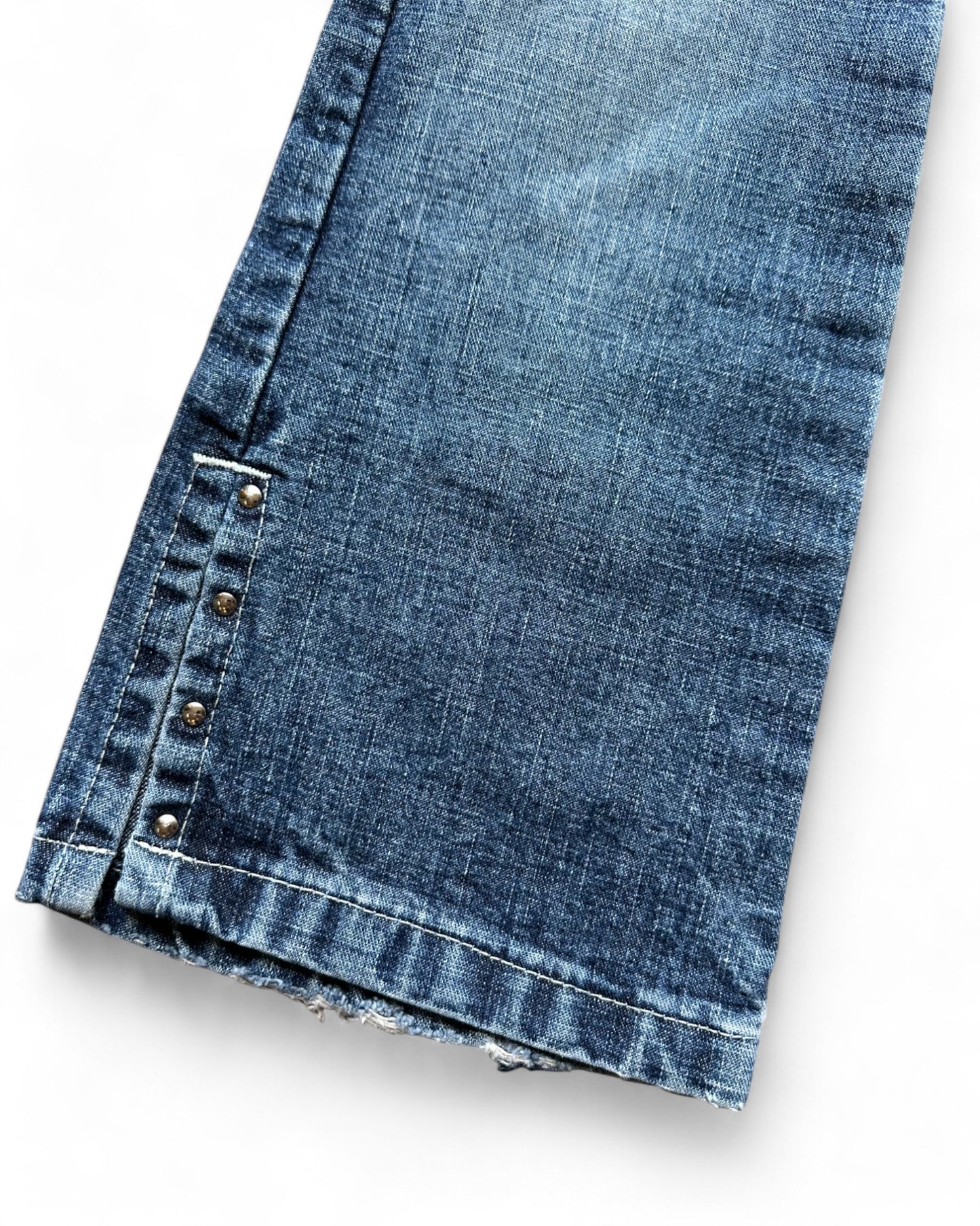 Jordache 90s mid wash studded jeans (5-6yrs)