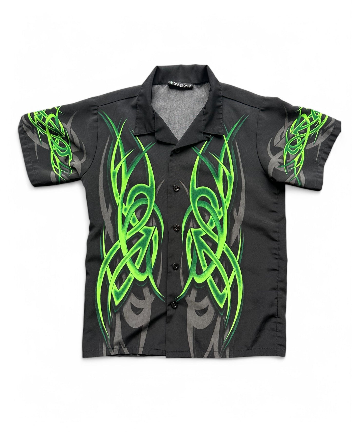 Vintage Y2K No Boundaries kids shirt