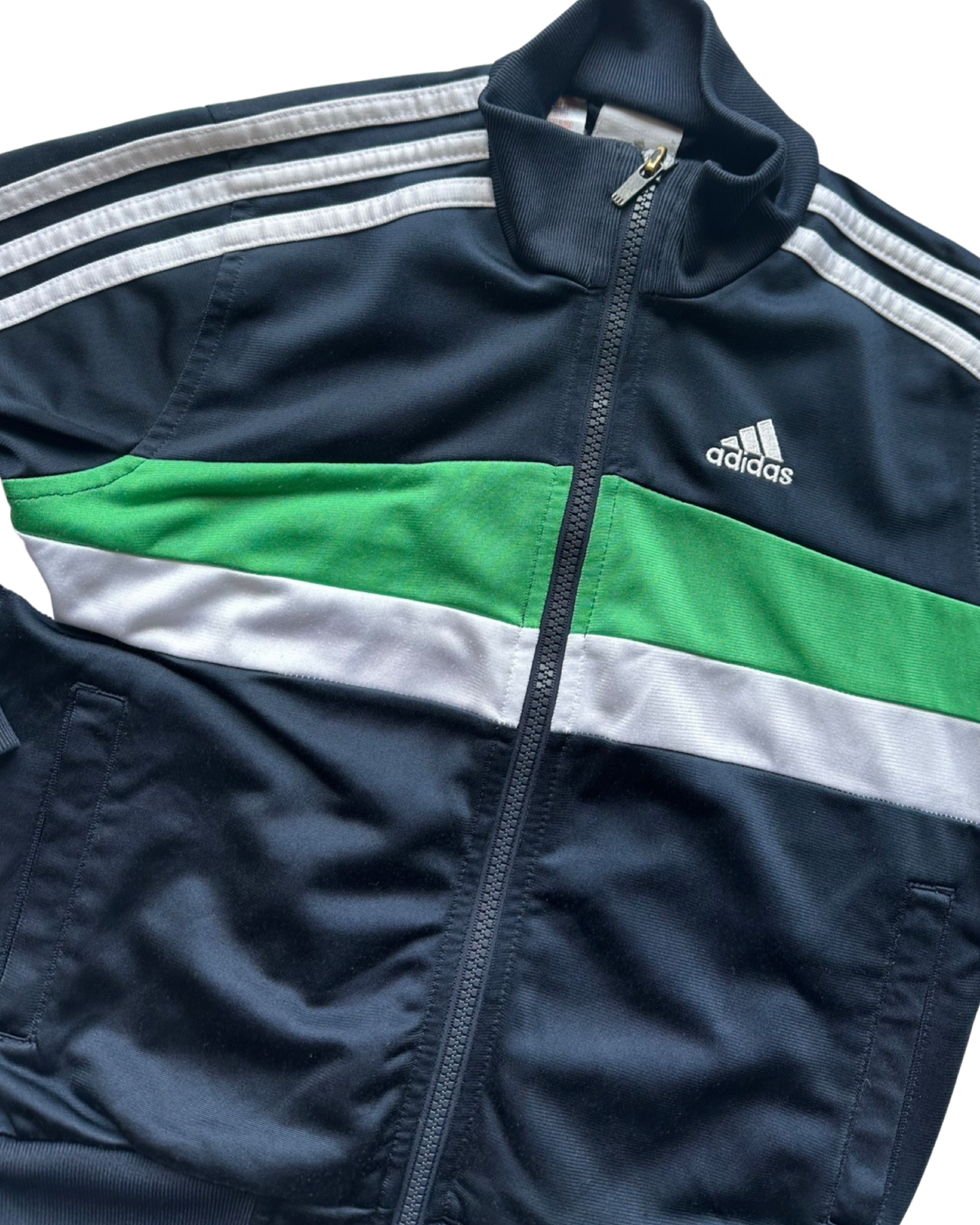 Vintage Adidas track jacket (5-6yrs)